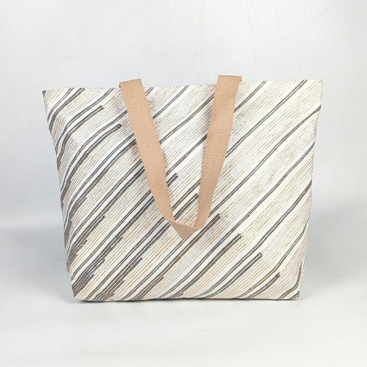 Exclusive Upcycled Handcrafted Designer Beach Bag (BBD0826-019)