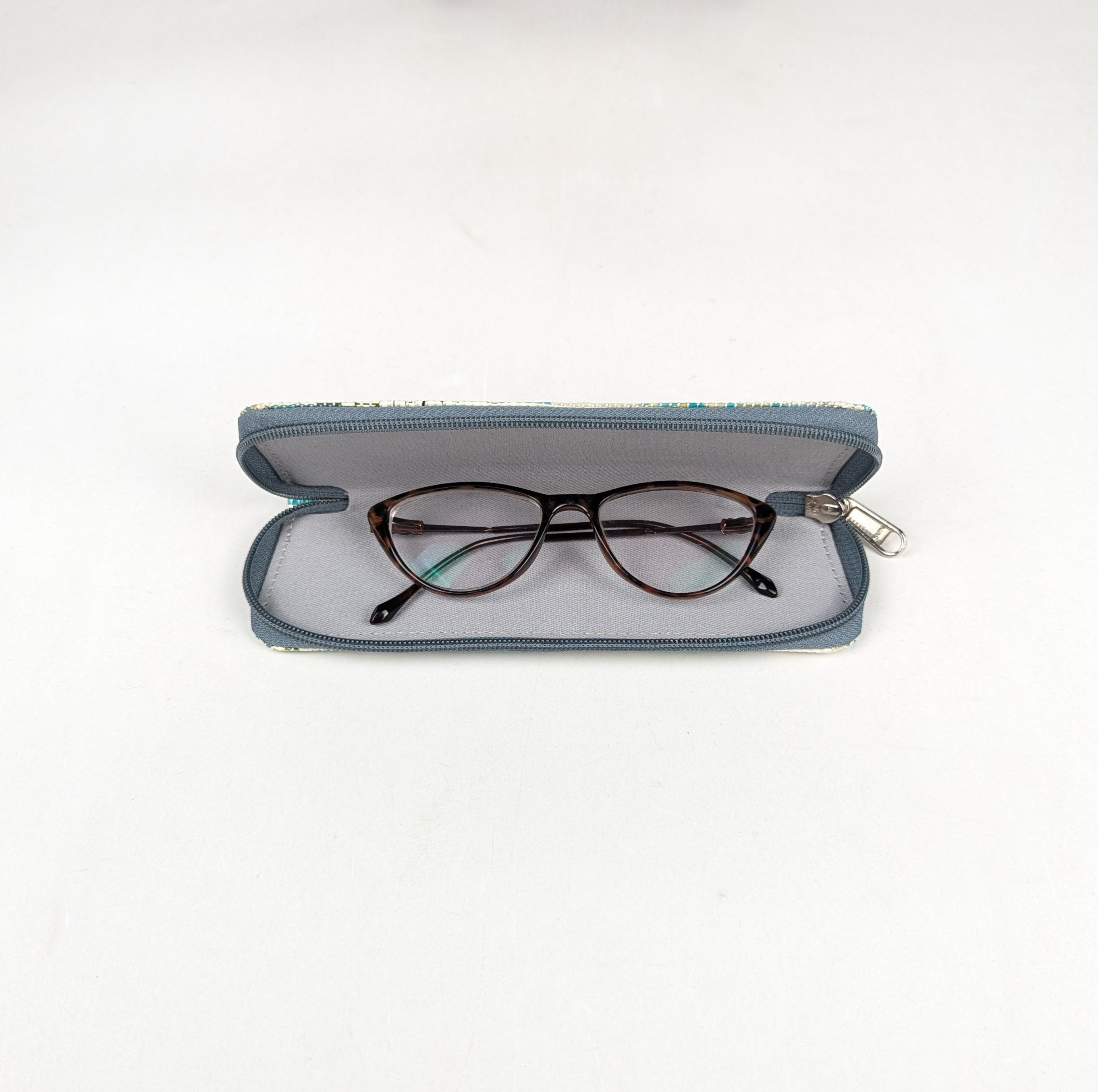 Upcycle Handcrafted Spec Case (SC0426-009) PS_W