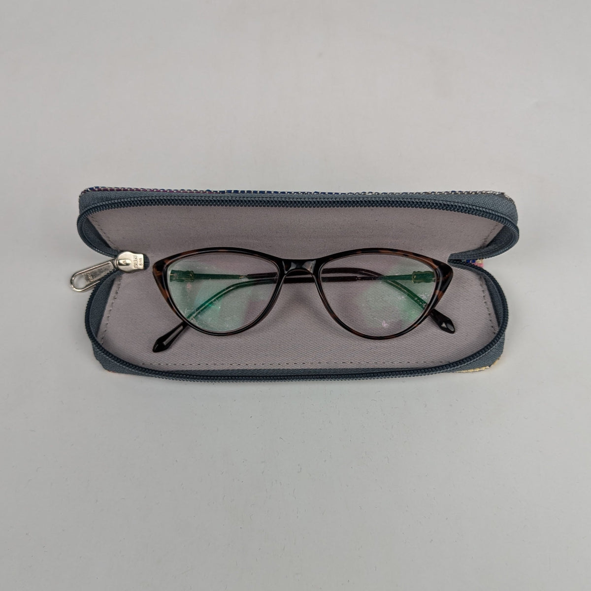 Upcycle Handcrafted Spec Case (SC0126-008) PS_W