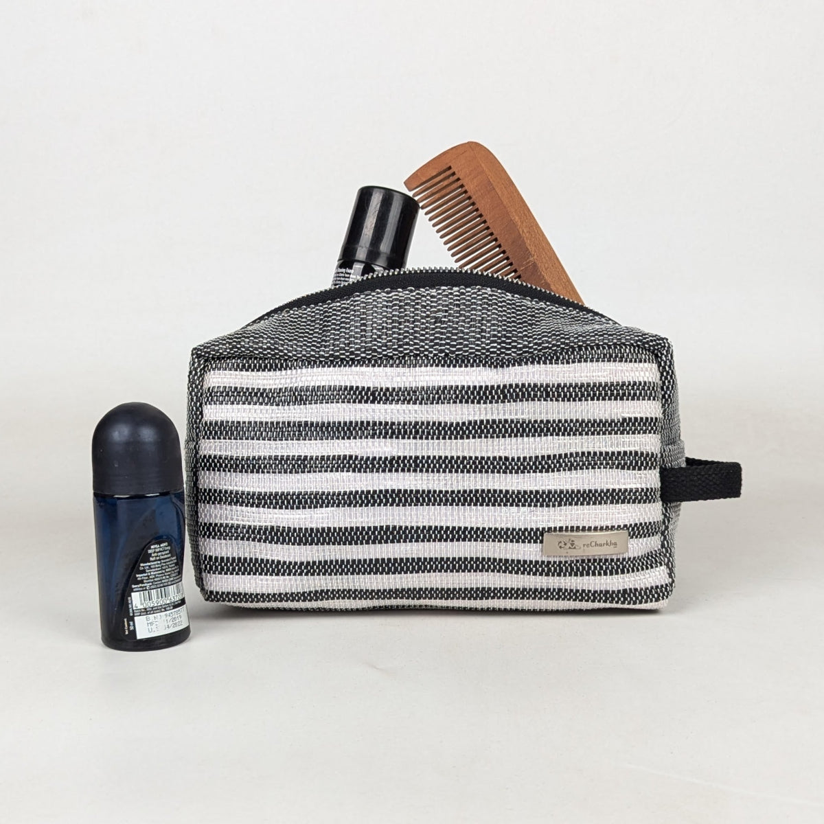 Upcycled Handcrafed Travel Pouch (TK0326-025) PS_W