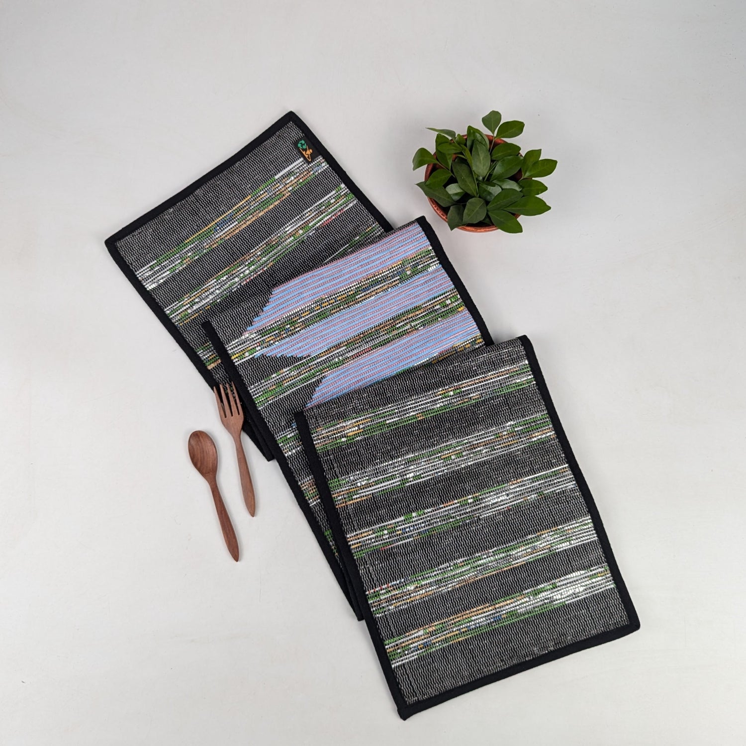 Designer Table Runner (TRD0525-005) PS_W