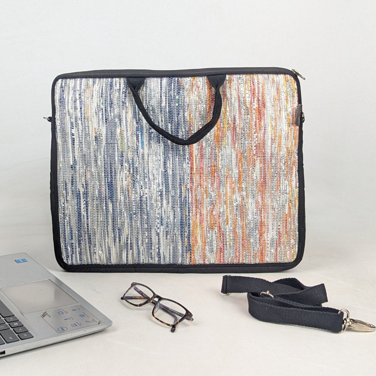 Upcycled Handcrafted Laptop Sleeve 16 inch (LSB160826-004)