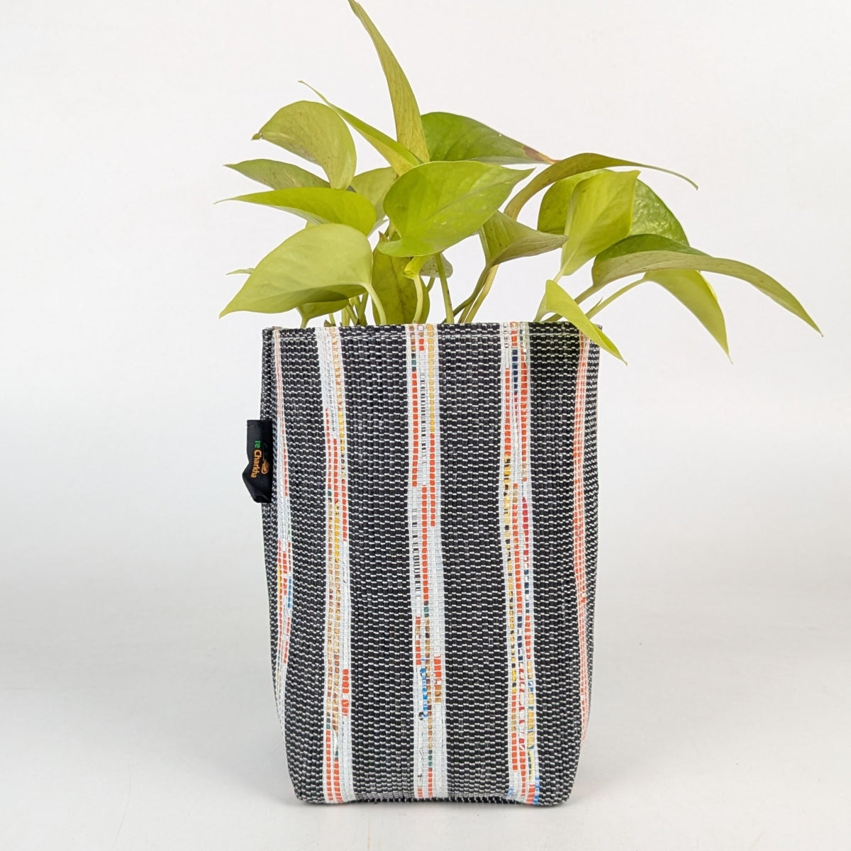 Upcycled Handwoven Grow Pot Medium (GPM1025-009) PS_W
