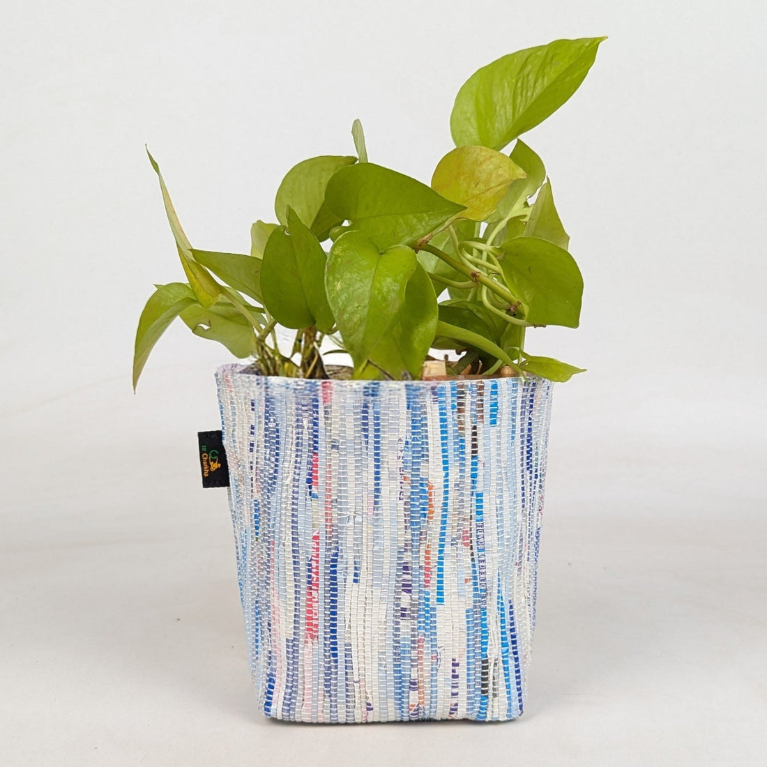 Handwoven Upcycled Small Grow Pot (GPS0526-014) PS_W