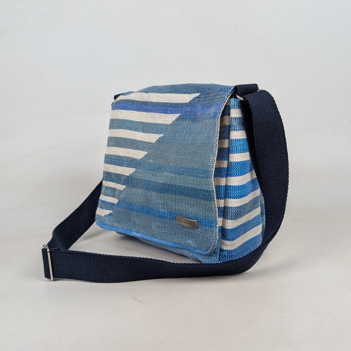 Upcycled Handcrafted Designer Messenger Bag (MBD0626-001) PS_W