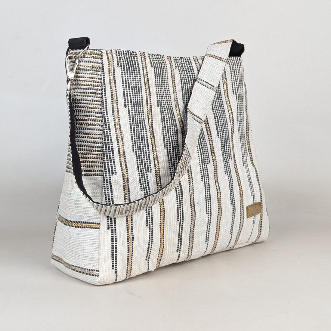 Upcycled Handcrafted Designer Trapeze Tote (TTD0426-005) PS_W