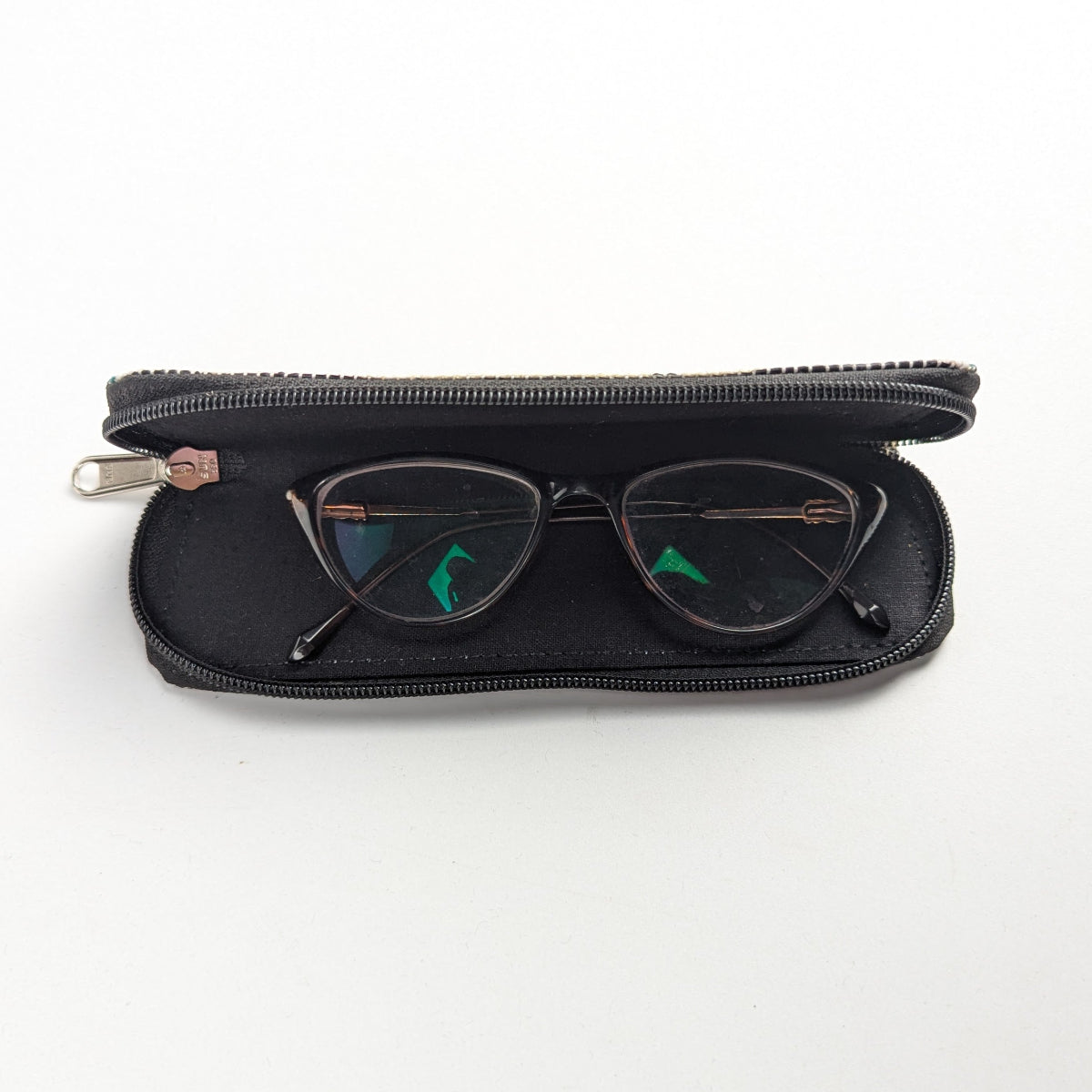 Upcycle Handcrafted Spec Case (SC0126-010) PS_W