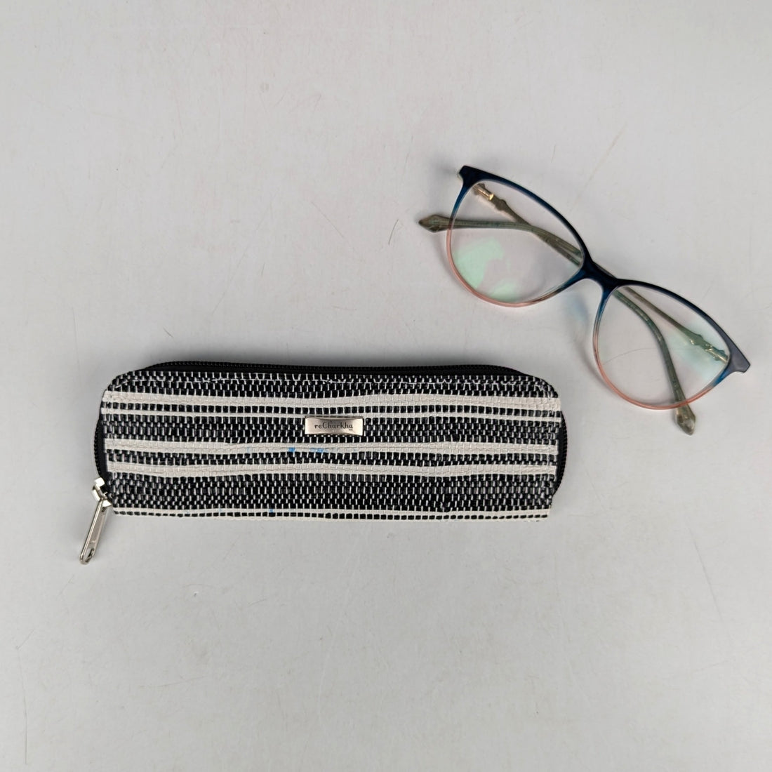 Upcycle Handcrafted Spec Case (SC1025-008) PS_W