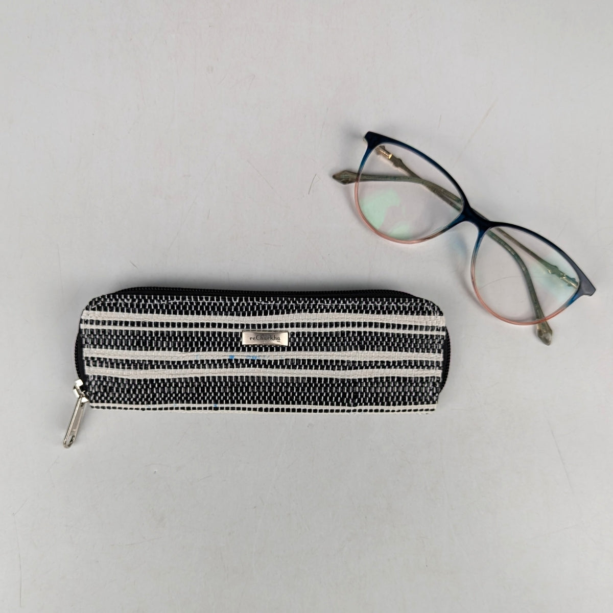Upcycle Handcrafted Spec Case (SC1025-008) PS_W