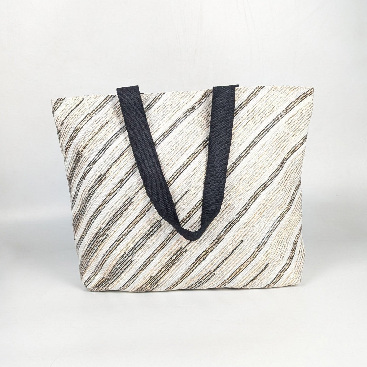 Upcycled Handcrafted Designer Beach Bag (BBD0826-025)