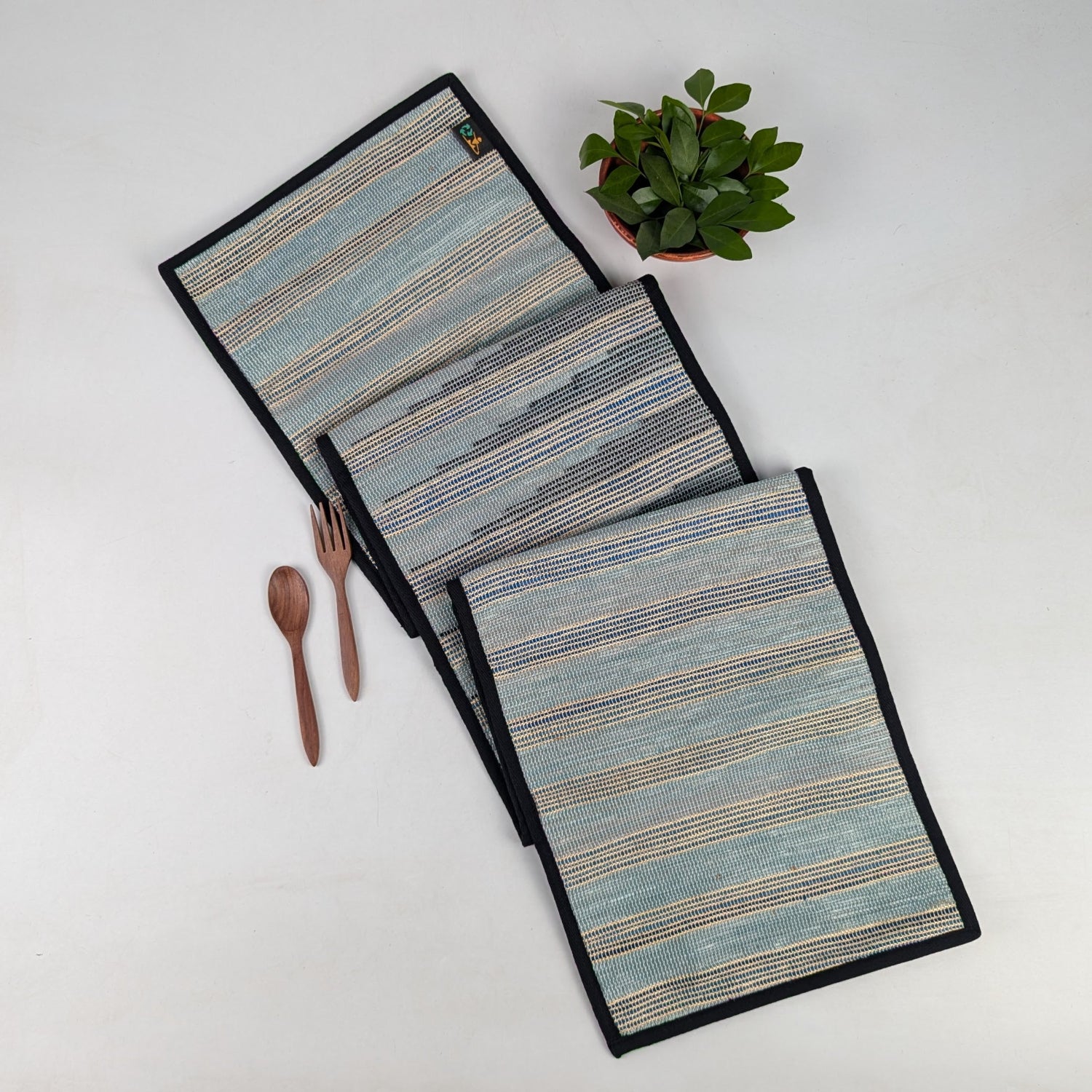 Designer Table Runner (TRD0525-007) PS_W