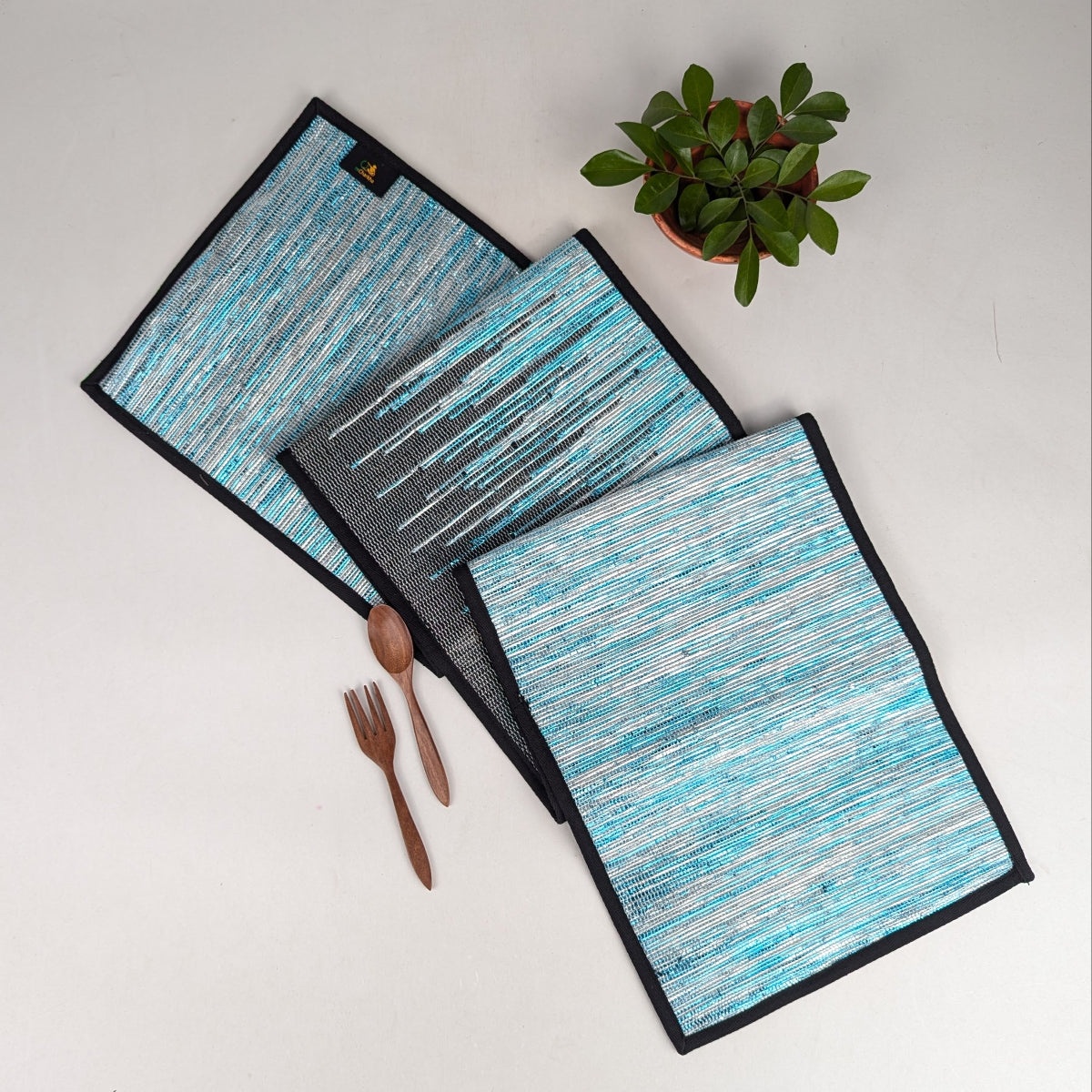 Upcycled Handcrafted Designer Table Runner (TRD0426-001) PS_W 