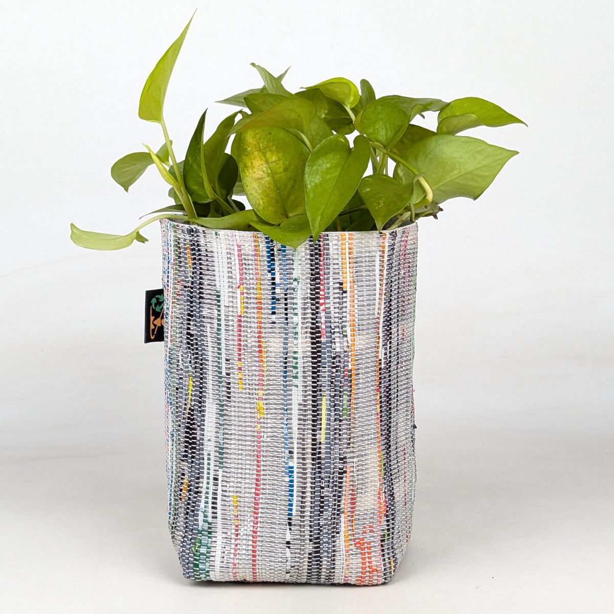 Upcycled Handcrafted Grow Pot Medium (GPM0626-006) PS_W 