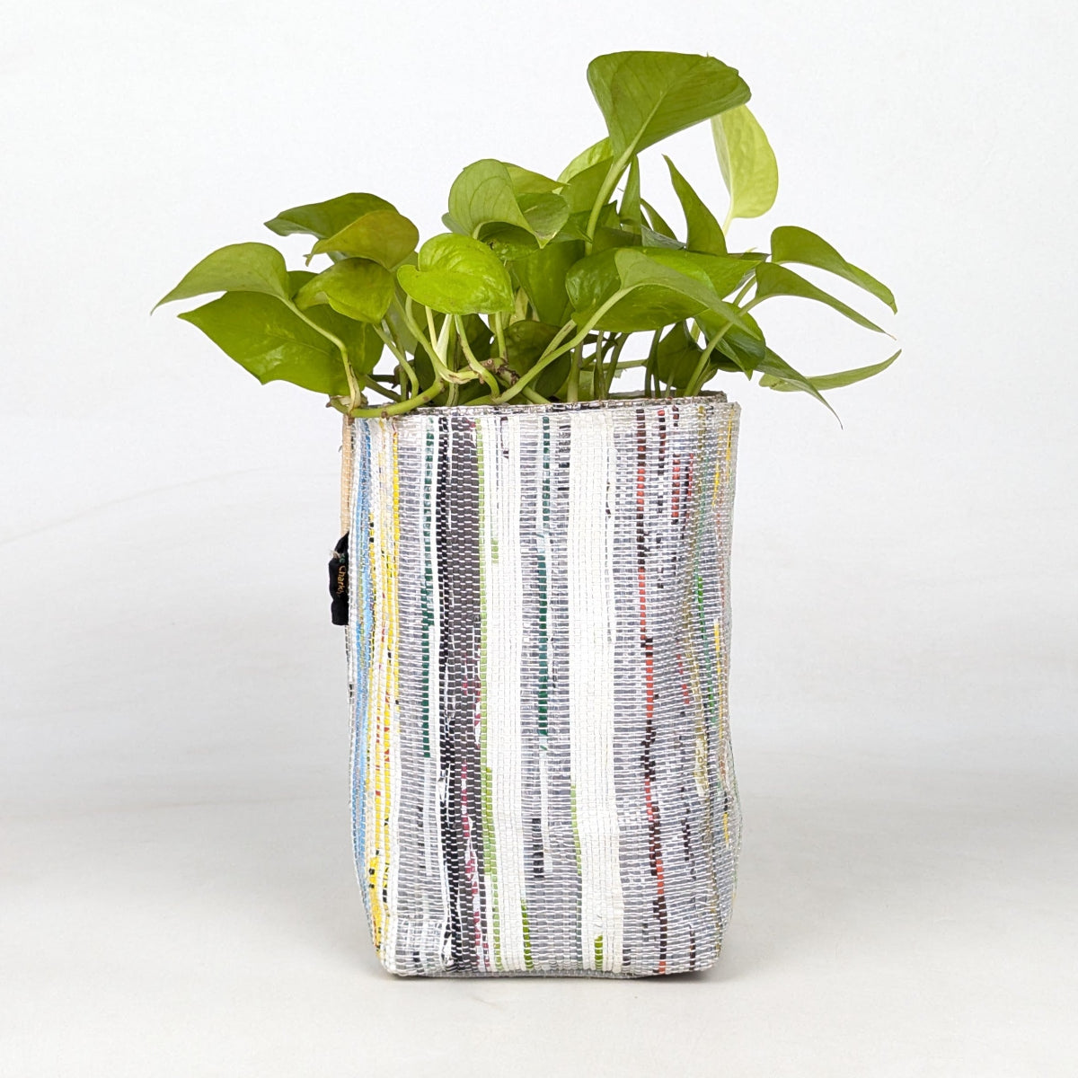 Upcycled Handcrafted Grow Pot Medium (GPM0626-008) PS_W 