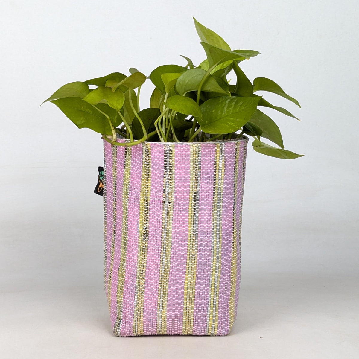 Upcycled Handcrafted Grow Pot Medium (GPM0626-010) PS_W 
