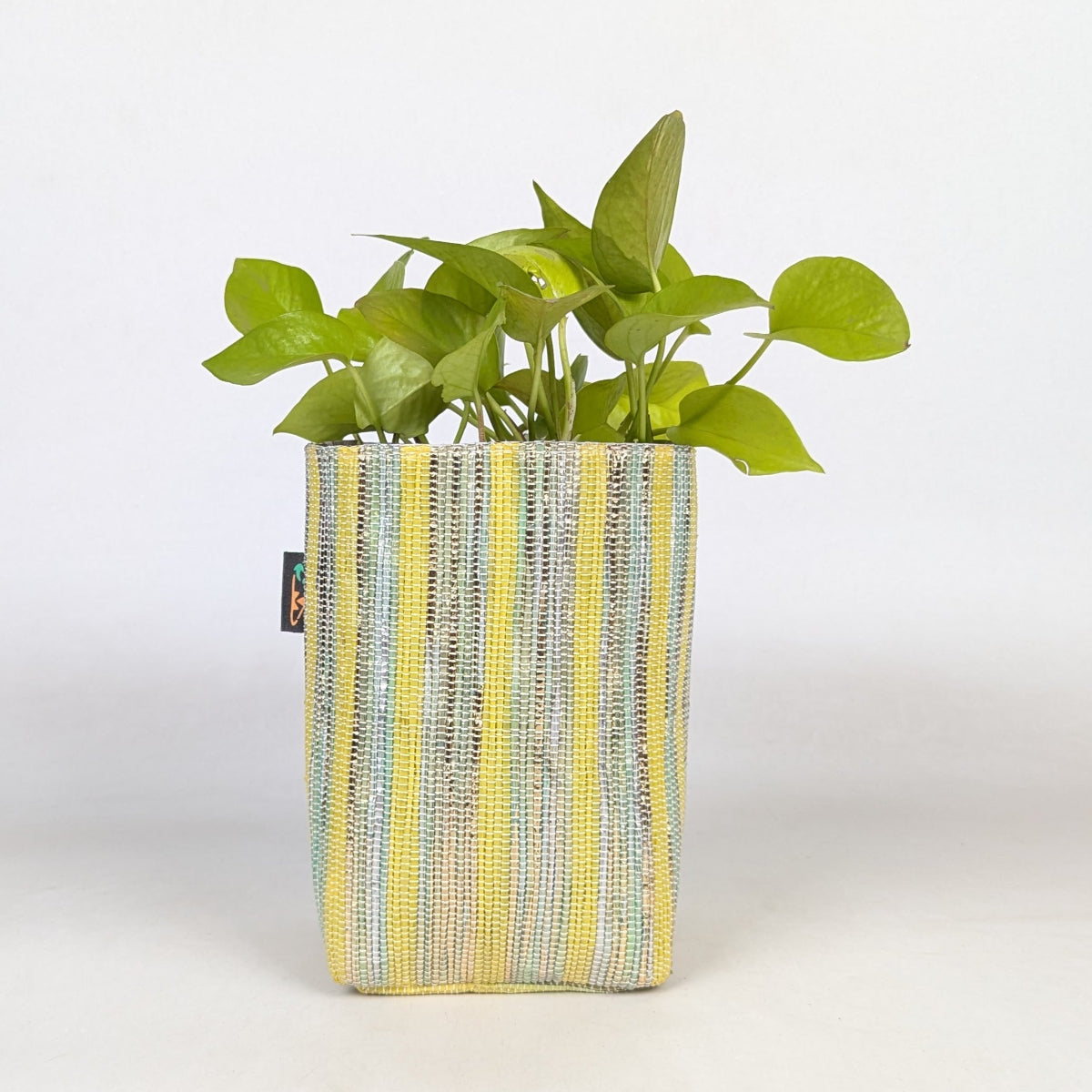 Upcycled Handwoven Grow Pot Medium (GPM0326-004) PS_W