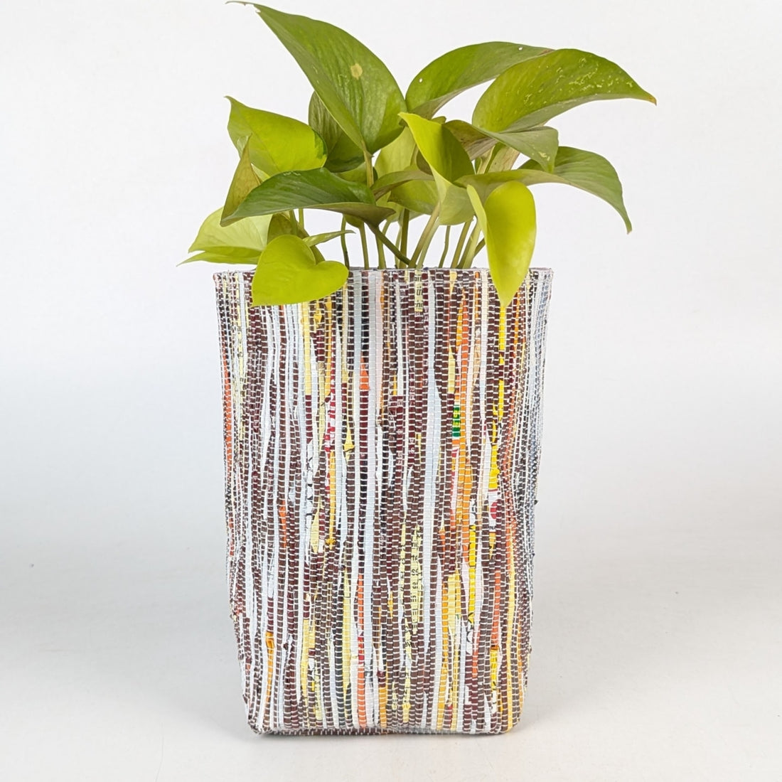 Upcycled Handwoven Grow Pot Medium (GPM1025-011) PS_W