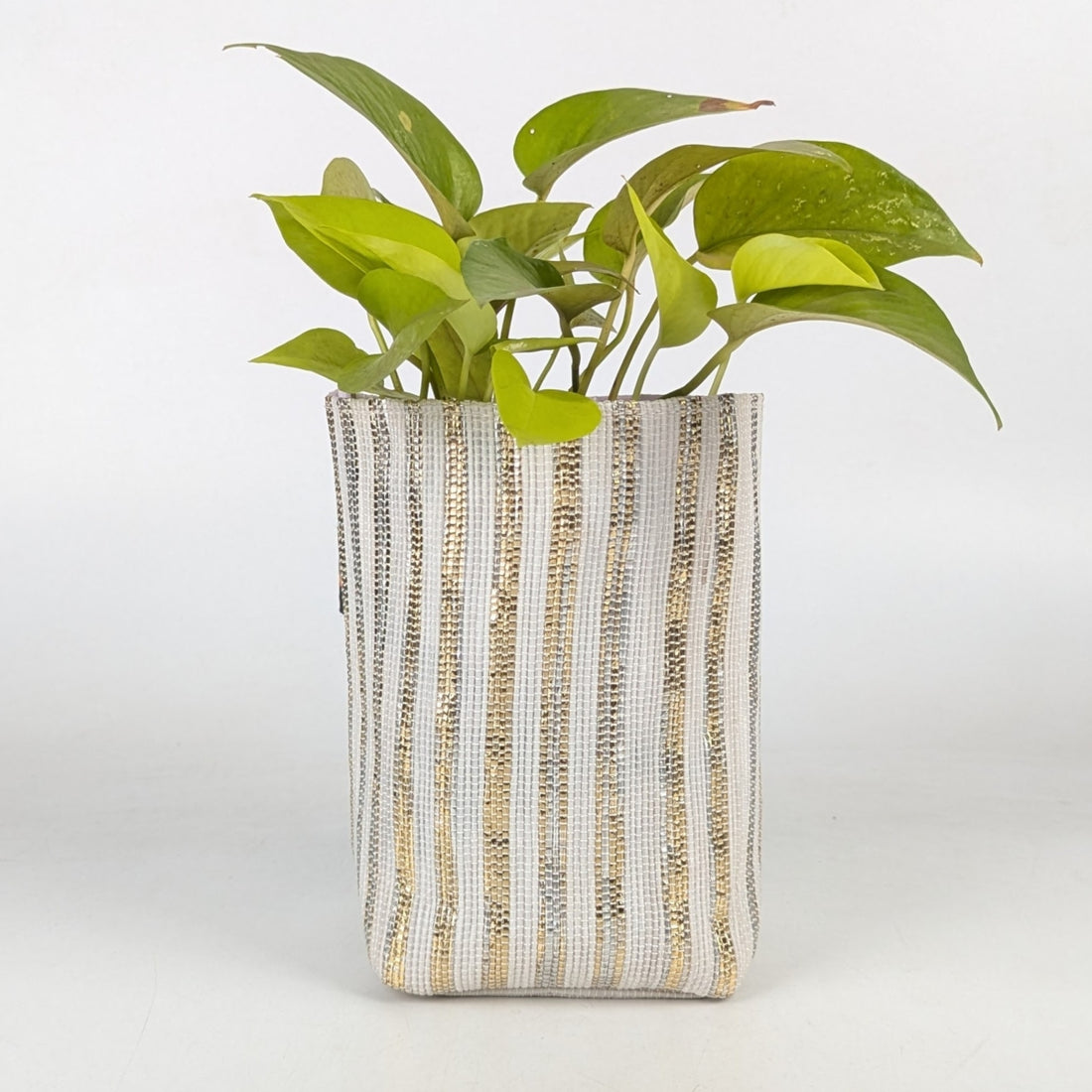 Upcycled Handwoven Grow Pot Medium (GPM1025-013) PS_W