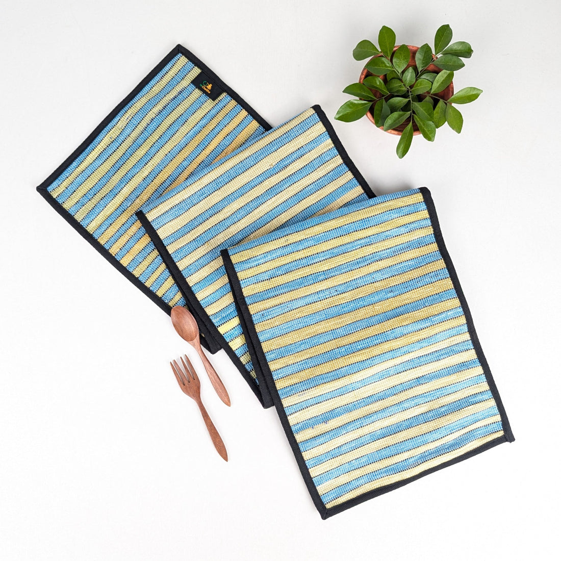 Upcycled Handwoven Table Runner (TR0426-010) PS_W 
